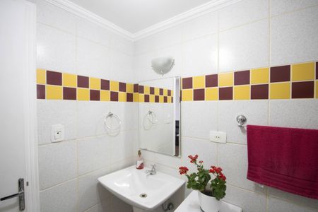 Apartamento à venda com 83m², 3 quartos e 2 vagasBanheiro