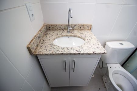 Apartamento para alugar com 60m², 2 quartos e 1 vaga Apartamento para alugar com 60m², 2 quartos e 1 vagaBanheiro