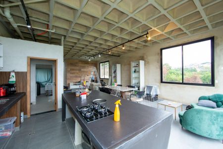 Casa à venda com 320m², 4 quartos e 4 vagasCOZINHA