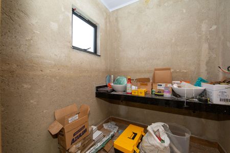 Casa à venda com 320m², 4 quartos e 4 vagasBANHEIRO2