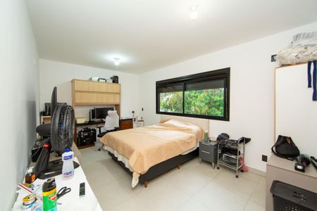 Casa à venda com 320m², 4 quartos e 4 vagasQUARTO4