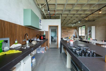 Casa à venda com 320m², 4 quartos e 4 vagasCOZINHA