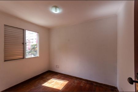 Apartamento à venda com 65m², 2 quartos e 1 vagaQuarto 2