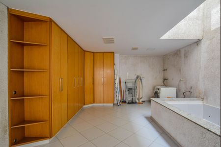 Casa à venda com 161m², 3 quartos e 3 vagasÁrea de Serviço