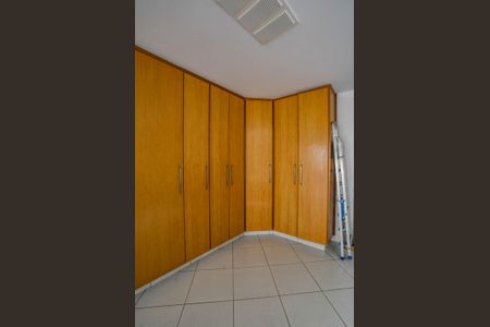 Casa à venda com 161m², 3 quartos e 3 vagasÁrea de Serviço