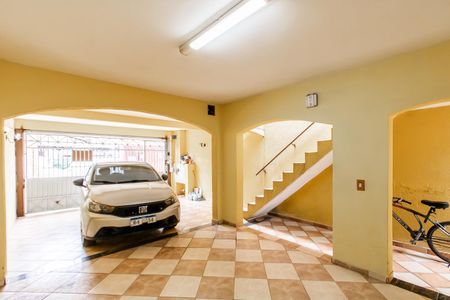 Casa para alugar com 60m², 1 quarto e 1 vaga Casa para alugar com 60m², 1 quarto e 1 vagaGaragem