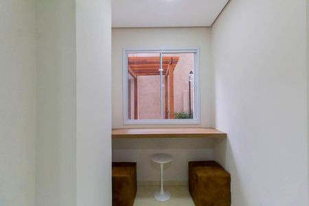 Apartamento à venda com 38m², 2 quartos e sem vagaÁrea Comum - Salão de Festas