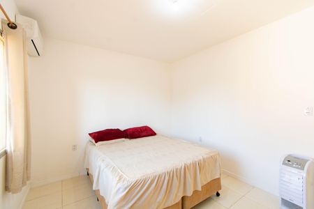 Quarto 1 de casa à venda com 3 quartos, 100m² em Fátima, Canoas