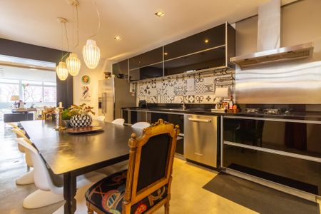 Apartamento à venda com 200m², 2 quartos e 2 vagas Apartamento à venda com 200m², 2 quartos e 2 vagasCozinha