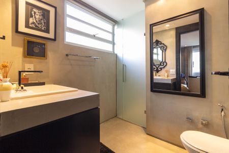 Apartamento à venda com 200m², 2 quartos e 2 vagas Apartamento à venda com 200m², 2 quartos e 2 vagasBanheiro