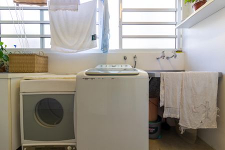 Apartamento à venda com 200m², 2 quartos e 2 vagas Apartamento à venda com 200m², 2 quartos e 2 vagasÁrea de Serviço