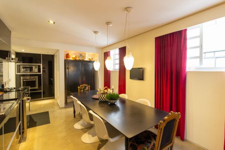 Apartamento à venda com 200m², 2 quartos e 2 vagas Apartamento à venda com 200m², 2 quartos e 2 vagasCozinha