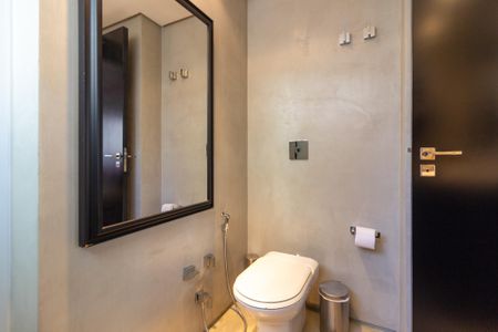 Apartamento à venda com 200m², 2 quartos e 2 vagas Apartamento à venda com 200m², 2 quartos e 2 vagasBanheiro