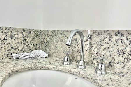 Apartamento à venda com 123m², 3 quartos e 2 vagasBanheiro 