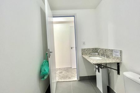 Apartamento à venda com 123m², 3 quartos e 2 vagasBanheiro 