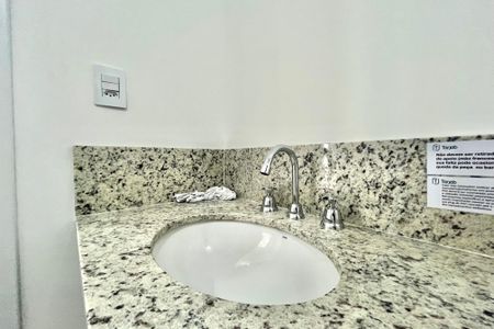 Apartamento à venda com 123m², 3 quartos e 2 vagasBanheiro 