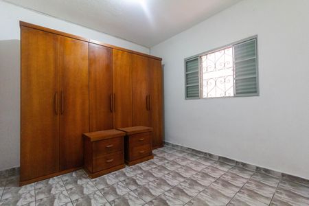 Quarto 2 de casa para alugar com 2 quartos, 60m² em Vila Araguaia, São Paulo