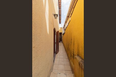 Casa à venda com 145m², 4 quartos e 2 vagasCorredor