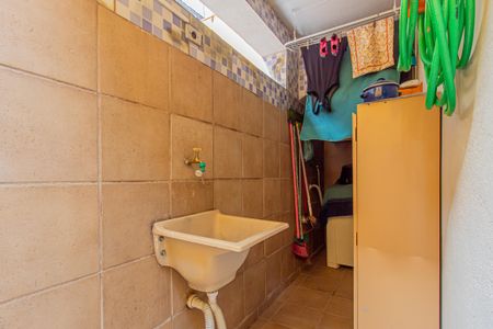 Casa à venda com 145m², 4 quartos e 2 vagasÁrea de Serviço