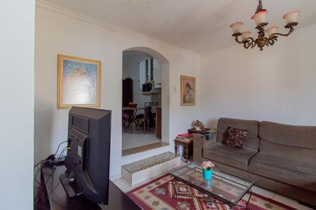 Casa à venda com 145m², 4 quartos e 2 vagasSala