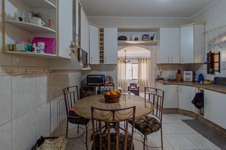 Casa à venda com 145m², 4 quartos e 2 vagasCozinha