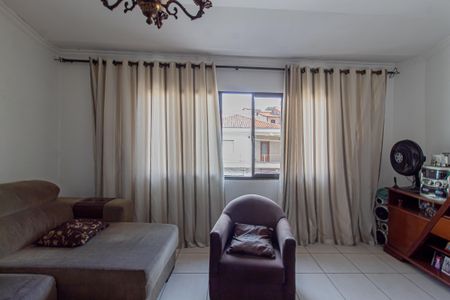 Sala de casa à venda com 4 quartos, 145m² em Vila Salete, São Paulo