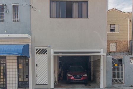 Casa à venda com 145m², 4 quartos e 2 vagasFachada