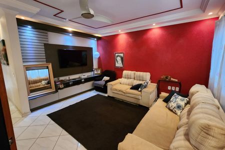 Sala de casa para alugar com 6 quartos, 214m² em Jardim Amanda I, Hortolândia