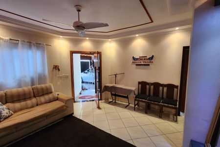 Sala de casa para alugar com 6 quartos, 214m² em Jardim Amanda I, Hortolândia