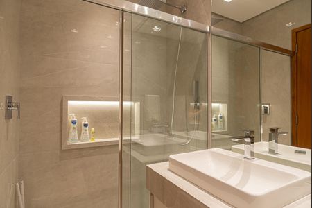 Apartamento à venda com 350m², 4 quartos e 2 vagasBanheiro da Suíte 3