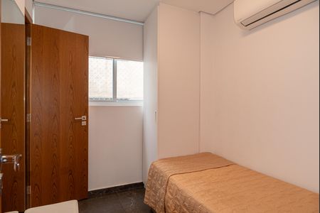 Apartamento à venda com 350m², 4 quartos e 2 vagasQuarto de Serviço