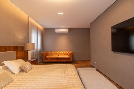 Apartamento à venda com 350m², 4 quartos e 2 vagasSuíte 1