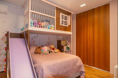 Apartamento à venda com 350m², 4 quartos e 2 vagasSuíte 4