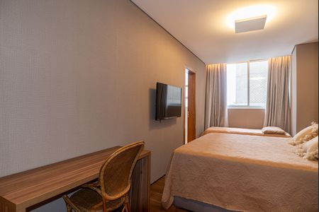 Apartamento à venda com 350m², 4 quartos e 2 vagasSuíte 2