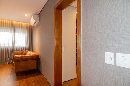 Apartamento à venda com 350m², 4 quartos e 2 vagasSuíte 1