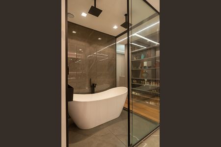 Apartamento à venda com 350m², 4 quartos e 2 vagasBanheiro da Suíte 1