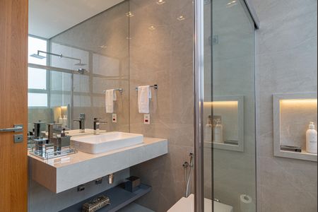 Apartamento à venda com 350m², 4 quartos e 2 vagasBanheiro da Suíte 2