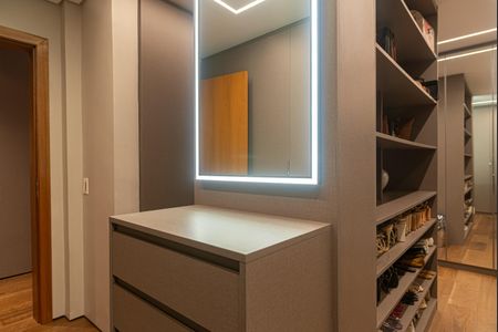 Apartamento à venda com 350m², 4 quartos e 2 vagasSuíte 1 - Closet