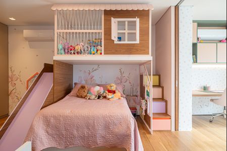 Apartamento à venda com 350m², 4 quartos e 2 vagasSuíte 4