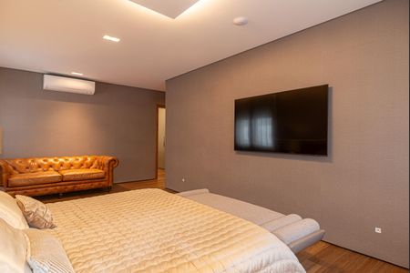 Apartamento à venda com 350m², 4 quartos e 2 vagasSuíte 1