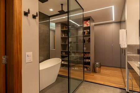 Apartamento à venda com 350m², 4 quartos e 2 vagasBanheiro da Suíte 1