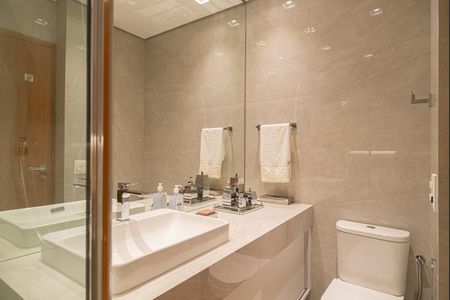 Apartamento à venda com 350m², 4 quartos e 2 vagasBanheiro da Suíte 3