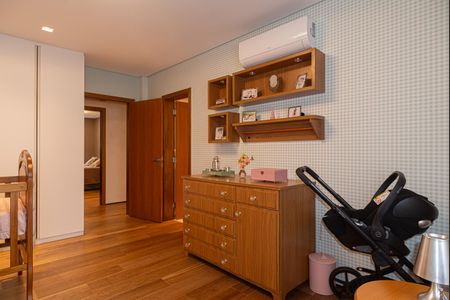 Apartamento à venda com 350m², 4 quartos e 2 vagasSuíte 3