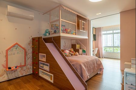 Apartamento à venda com 350m², 4 quartos e 2 vagasSuíte 4