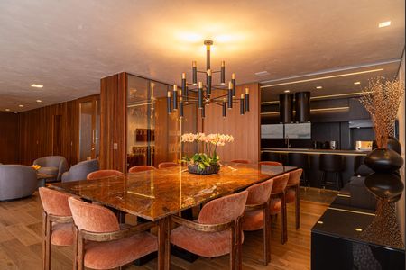 Apartamento à venda com 350m², 4 quartos e 2 vagasSala