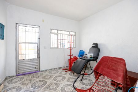 Casa à venda com 140m², 1 quarto e 1 vaga Casa à venda com 140m², 1 quarto e 1 vagaSala