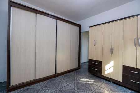 Casa à venda com 140m², 1 quarto e 1 vaga Casa à venda com 140m², 1 quarto e 1 vagaQuarto