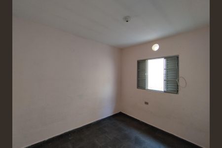 Quarto de casa para alugar com 1 quarto, 25m² em Parque Bristol, São Paulo