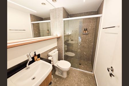 Apartamento à venda com 37m², 1 quarto e 1 vaga Apartamento à venda com 37m², 1 quarto e 1 vagaBanheiro