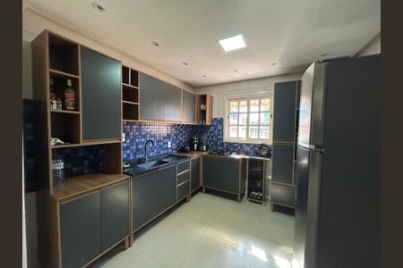 Casa à venda com 120m², 5 quartos e 2 vagasCozinha